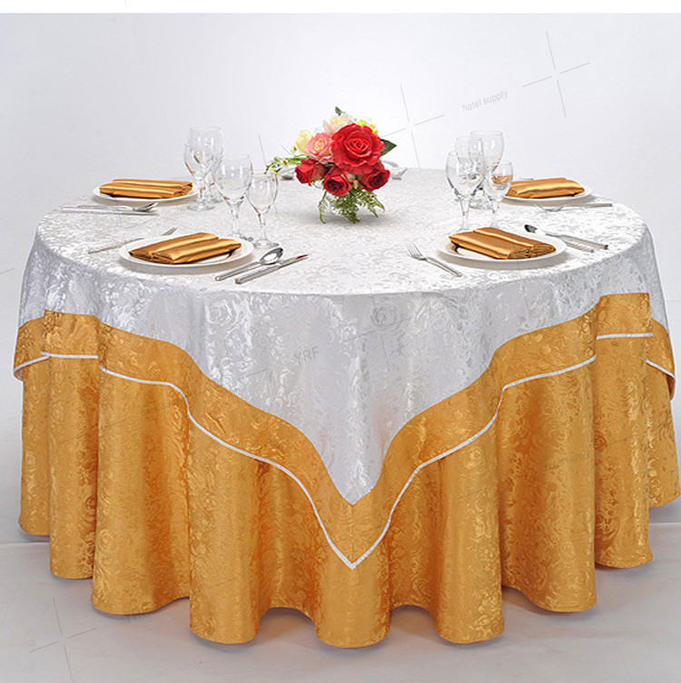 Disposable Plastic Table Cloth