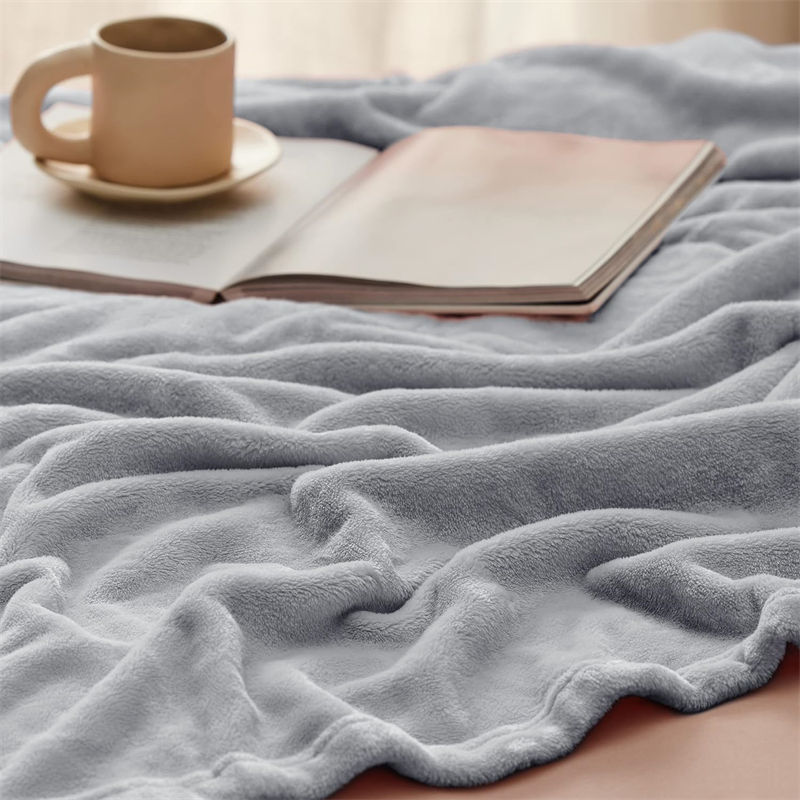 Premium microfiber flannel blanket