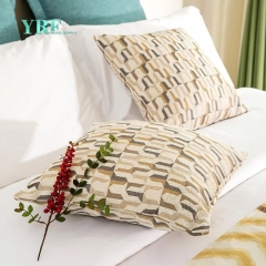 Coussins Et Coureurs De Lit