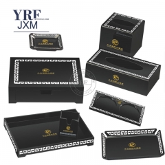 Accessoires de salle de bain en acrylique