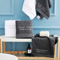 Serviettes de bain et de douche durables pour l'hôtel 5 étoiles Ritz-Carlton