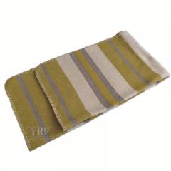Couverture de secours XL pour lit simple de la caserne slovaque