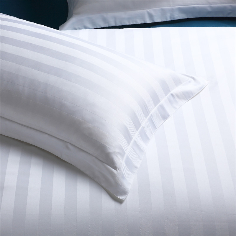 Comment enlever les taches de sang sur les draps blancs ?